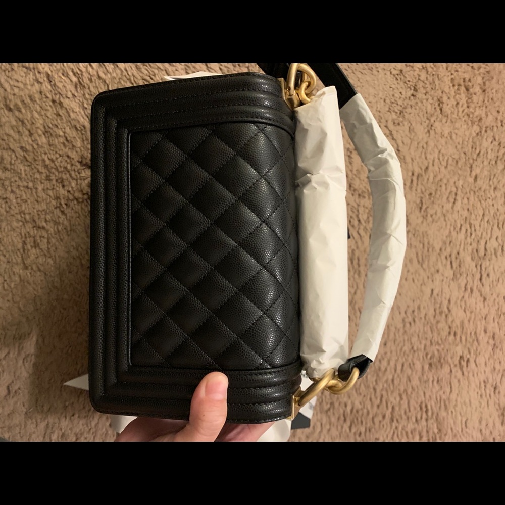 Chanel Boy Bag Size Small - Picture 5 of 8